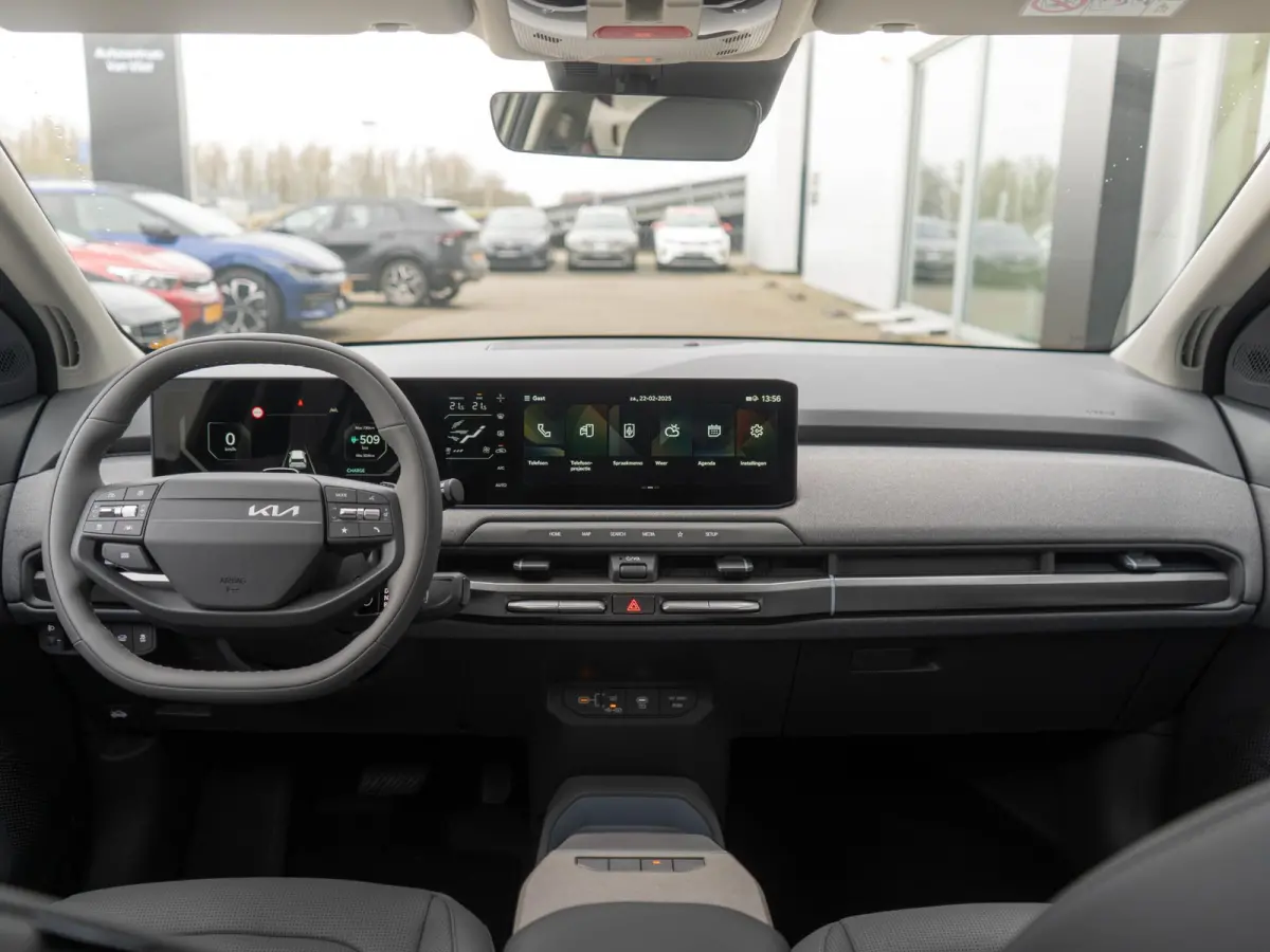 Plus Advanced 58.3 kWh |  Schuifkanteldak | Harman en kardon | Dode hoek assistentie |