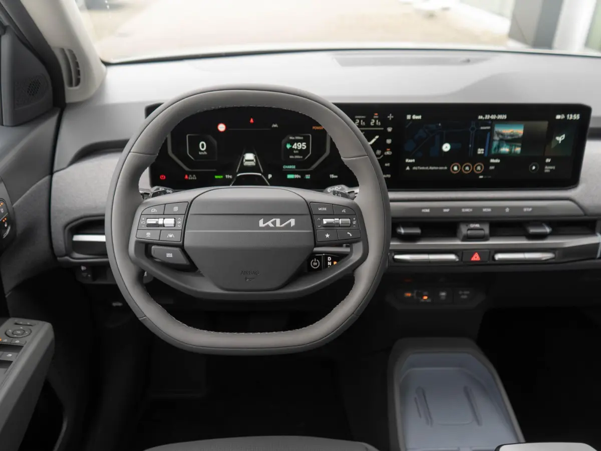 Plus Advanced 58.3 kWh |  Schuifkanteldak | Harman en kardon | Dode hoek assistentie |