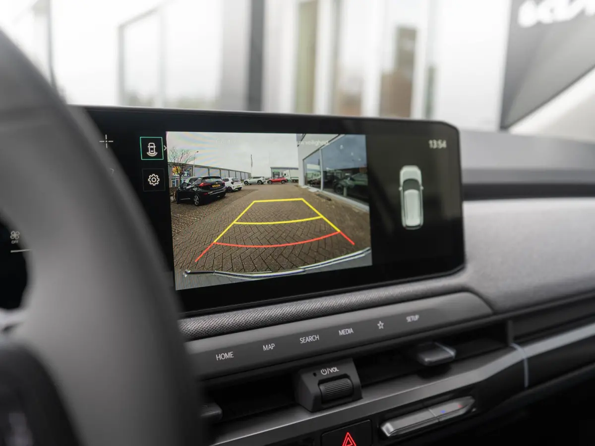 Plus Advanced 81.4 kWh | Navi | 19" | Adapt. Cruise | Clima | Schuif/Kanteldak | Stoel&Stuurverw. | Priv Glass | BSM | Harman Kardon