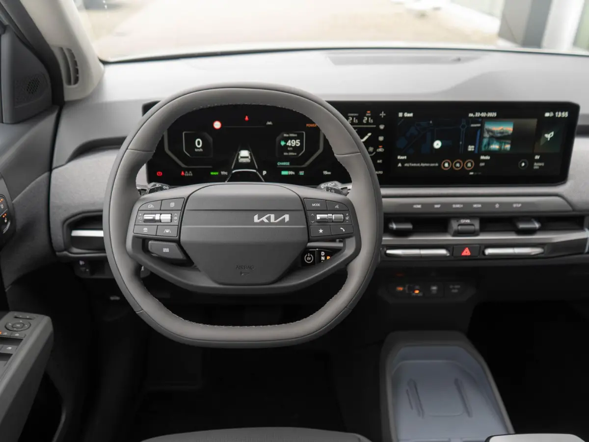 Plus Advanced 81.4 kWh | Navi | 19" | Adapt. Cruise | Clima | Schuif/Kanteldak | Stoel&Stuurverw. | Priv Glass | BSM | Harman Kardon