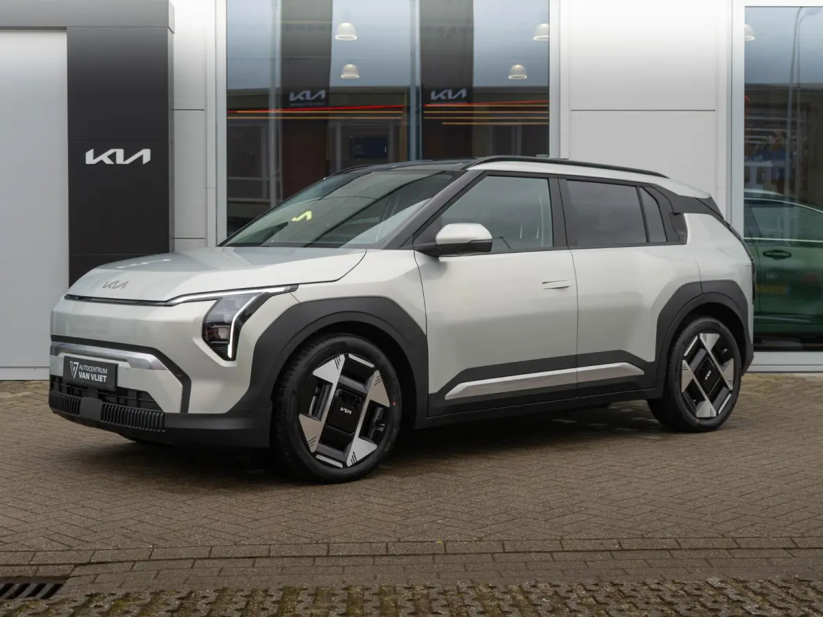 Plus Advanced 81.4 kWh | Navi | 19" | Adapt. Cruise | Clima | Schuif/Kanteldak | Stoel&Stuurverw. | Priv Glass | BSM | Harman Kardon