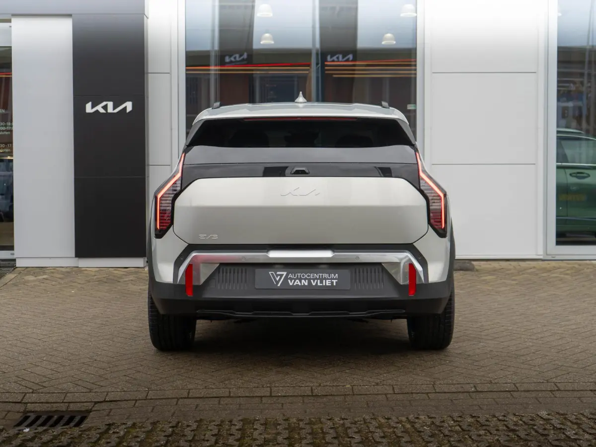 Plus Advanced 81.4 kWh | Navi | 19" | Adapt. Cruise | Clima | Schuif/Kanteldak | Stoel&Stuurverw. | Priv Glass | BSM | Harman Kardon