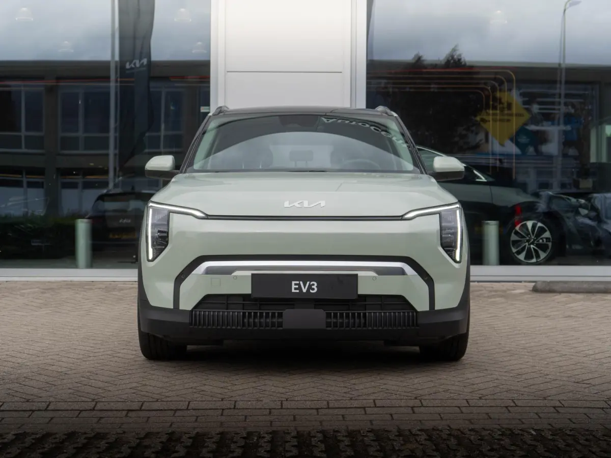 Plus Advanced 81.4 kWh | Schuifkanteldak | Harman en kardon | Dode hoek assistentie |