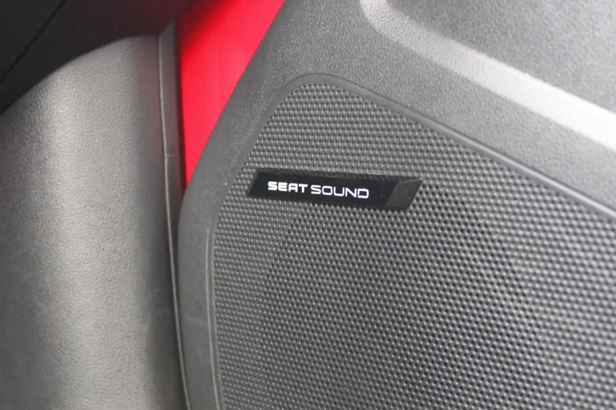 1.0 Sport Connect Allseason Navi Cruise SeatSound