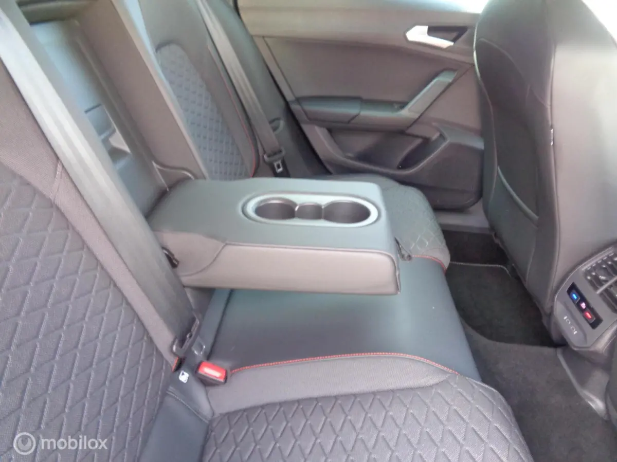 1.0 TSI FR/Airco/Lm velgen/Carplay/PDC/1 st eig/Slechts 50000km