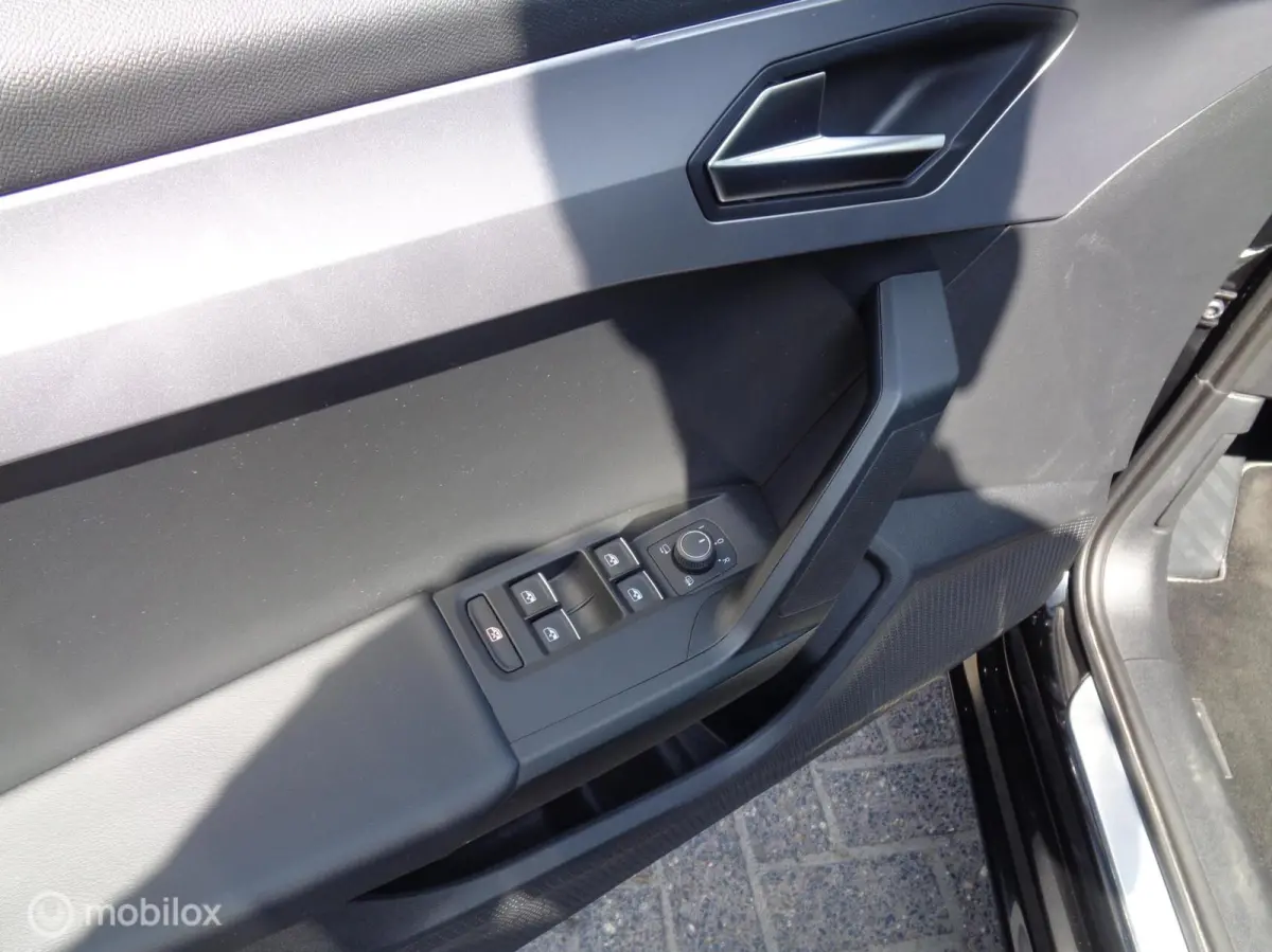 1.0 TSI FR/Airco/Lm velgen/Carplay/PDC/1 st eig/Slechts 50000km