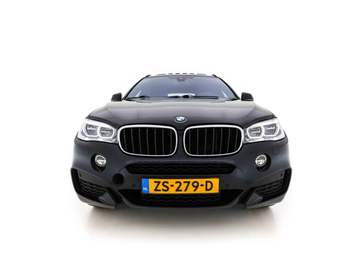xDrive30d High Executive Design-Edition-Extravagance Aut. *PANO | LEATHER-ALCANTARA | FULL-LED | MEMORY-PACK | HEAD-UP | HIFI-SOUND | KEYLESS | DAB+ | BLIND-SPOT | CAMERA | HEATED-SPORTSEATS
