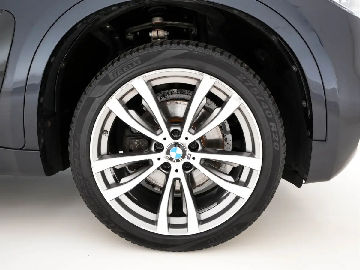 xDrive30d High Executive Design-Edition-Extravagance Aut. *PANO | LEATHER-ALCANTARA | FULL-LED | MEMORY-PACK | HEAD-UP | HIFI-SOUND | KEYLESS | DAB+ | BLIND-SPOT | CAMERA | HEATED-SPORTSEATS