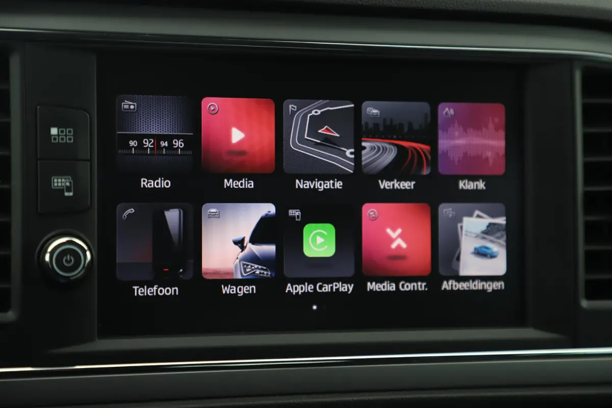 1.0 EcoTSI Style Business Intense DSG Automaat Navigatie Achteruitrijcamera Carplay Android Climate Cruise Control Rijstrooksensor
