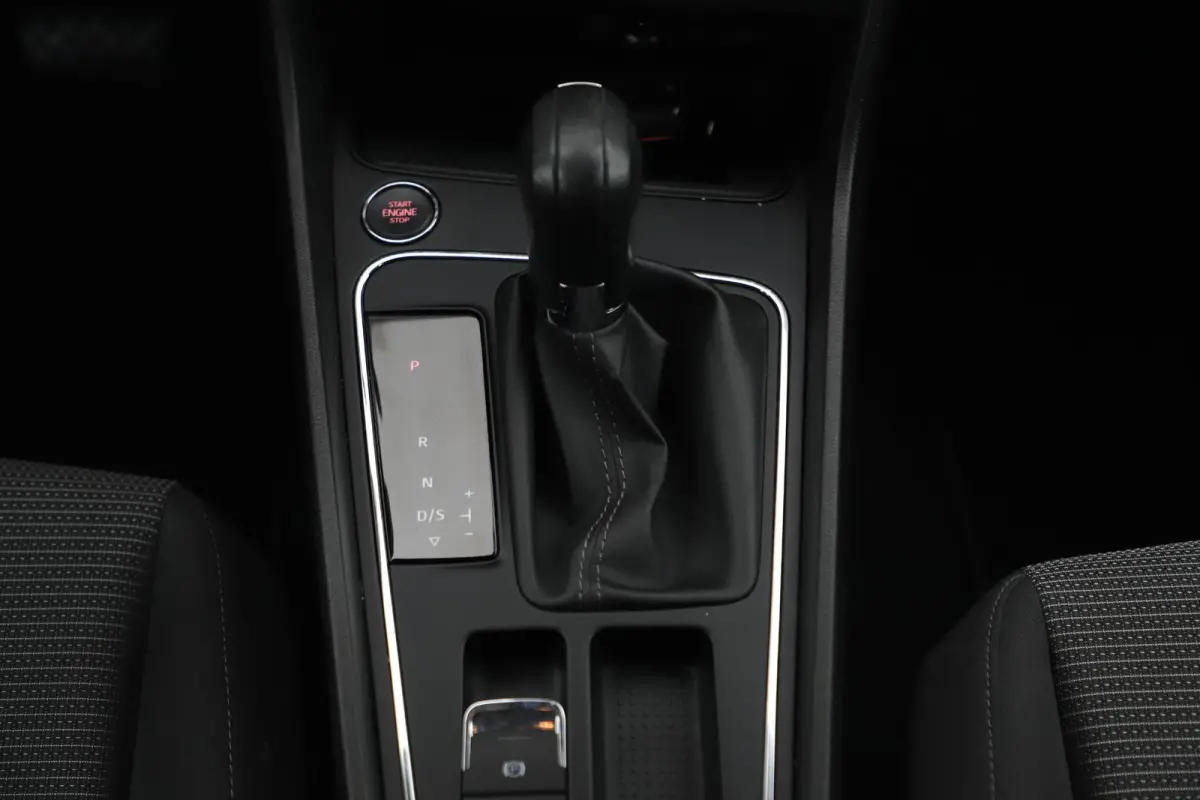 1.0 EcoTSI Style Business Intense DSG Automaat Navigatie Achteruitrijcamera Carplay Android Climate Cruise Control Rijstrooksensor