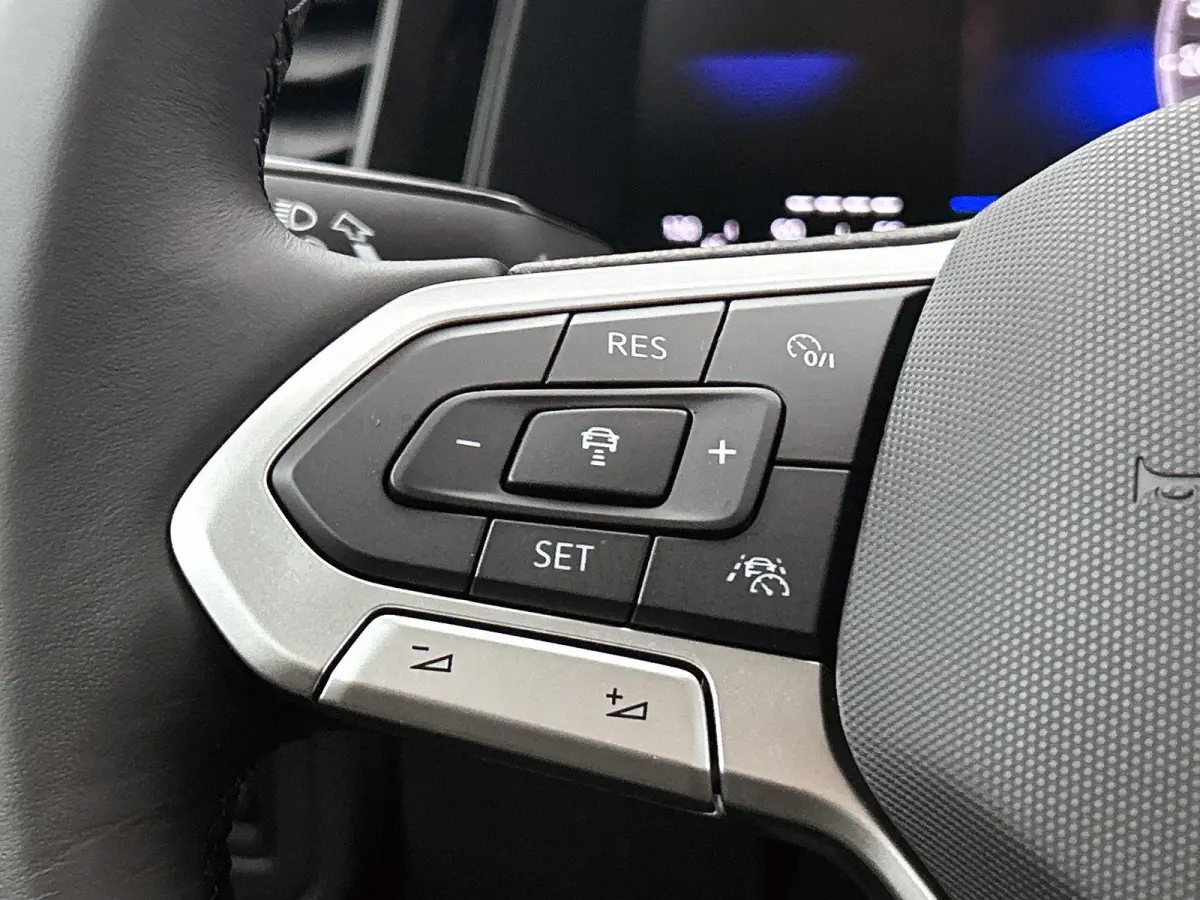 1.0 TSI Life Edition 95 PK | Navigatie | Camera | Apple Carplay draadloos | Android Auto draadloos | | Keyless access | Stoelverwarming | Climate Control | Digital Cockpit | Adaptive Cruise 