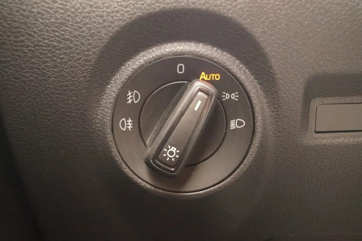 1.0 TSI 110pk Monte-Carlo -LED-ECC-NAVI-