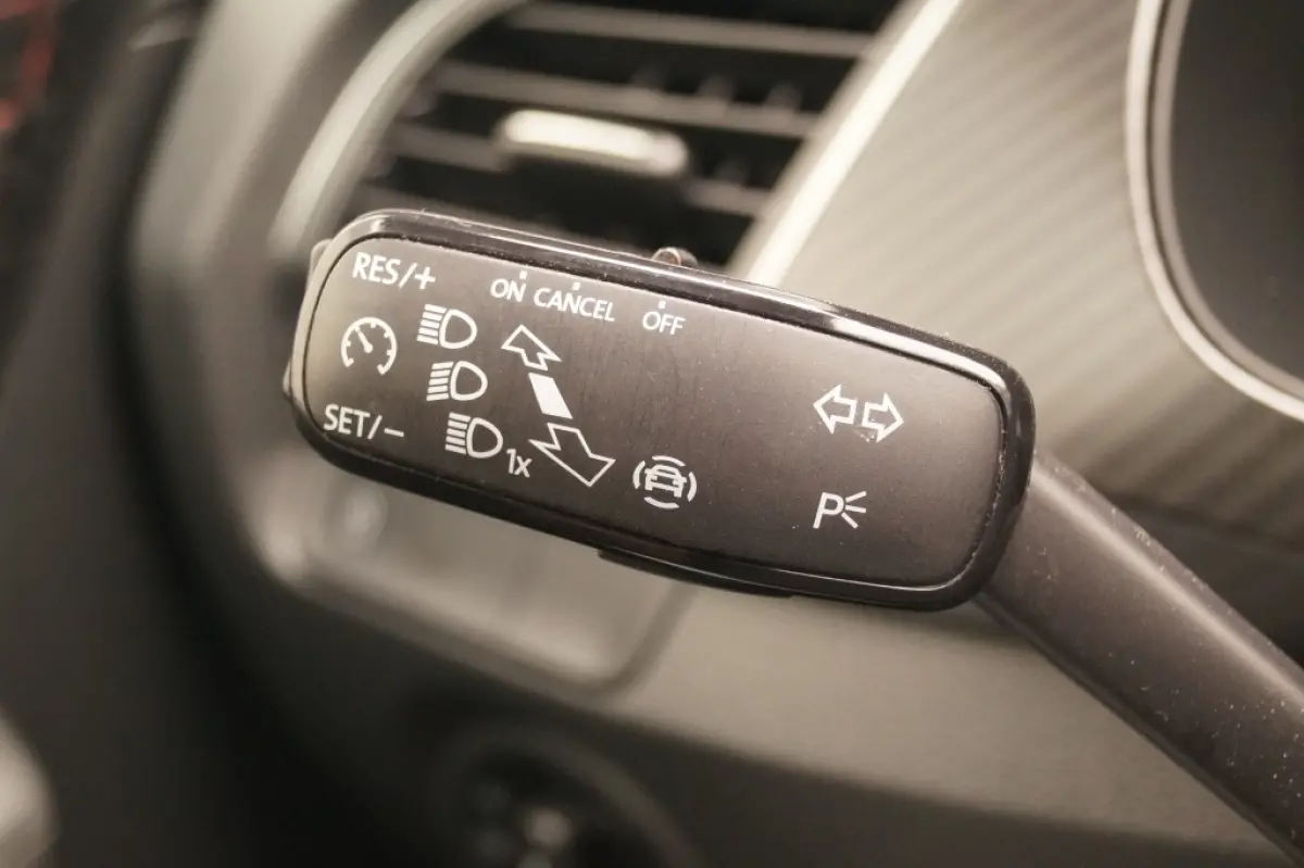 1.0 TSI 110pk Monte-Carlo -LED-ECC-NAVI-