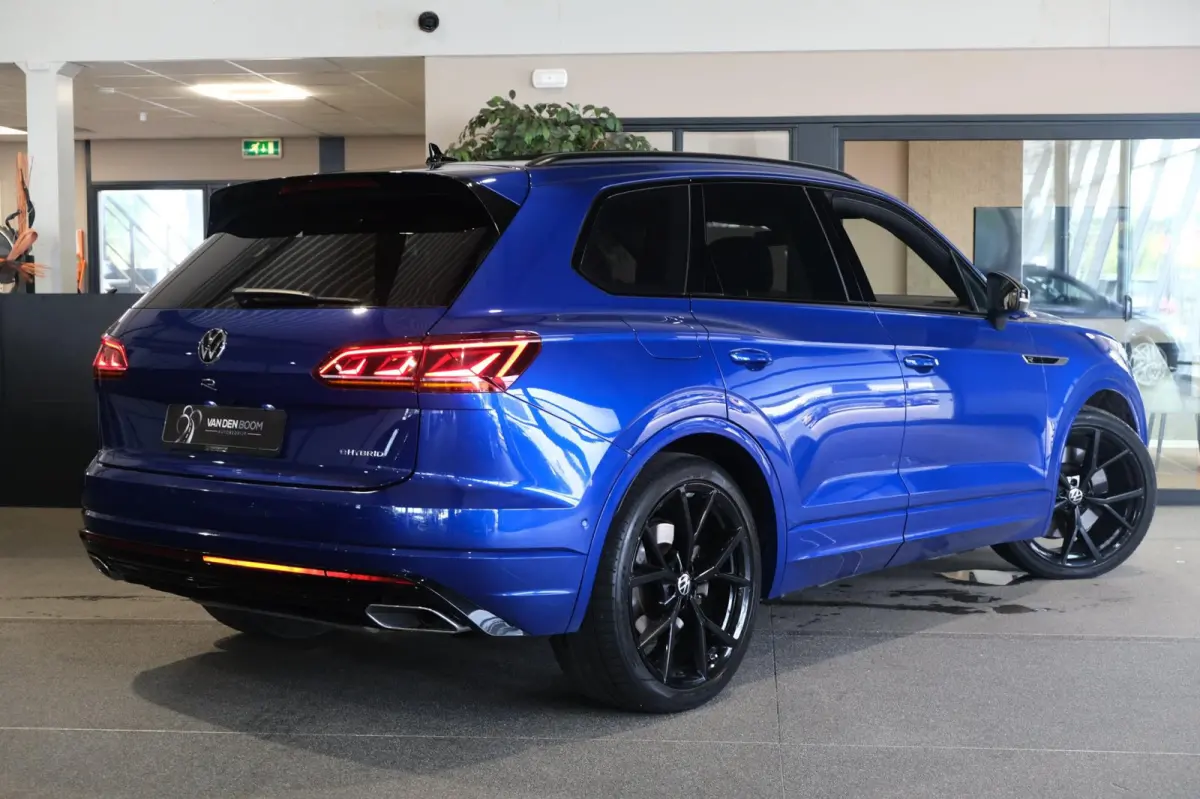 3.0 TSi eHybrid R 462PK 4MOTION Pano Leder Luchtvering Trekhaak