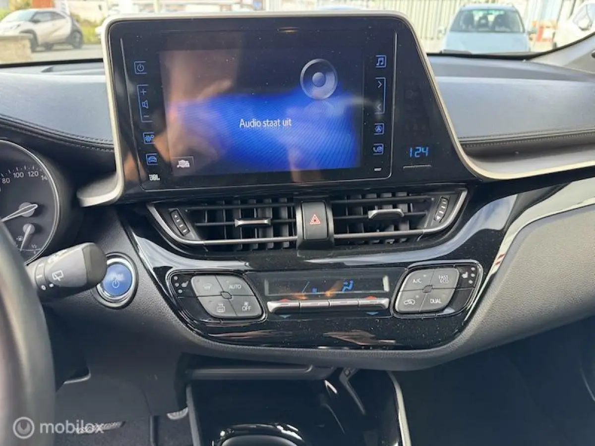1.8 Hybrid Style