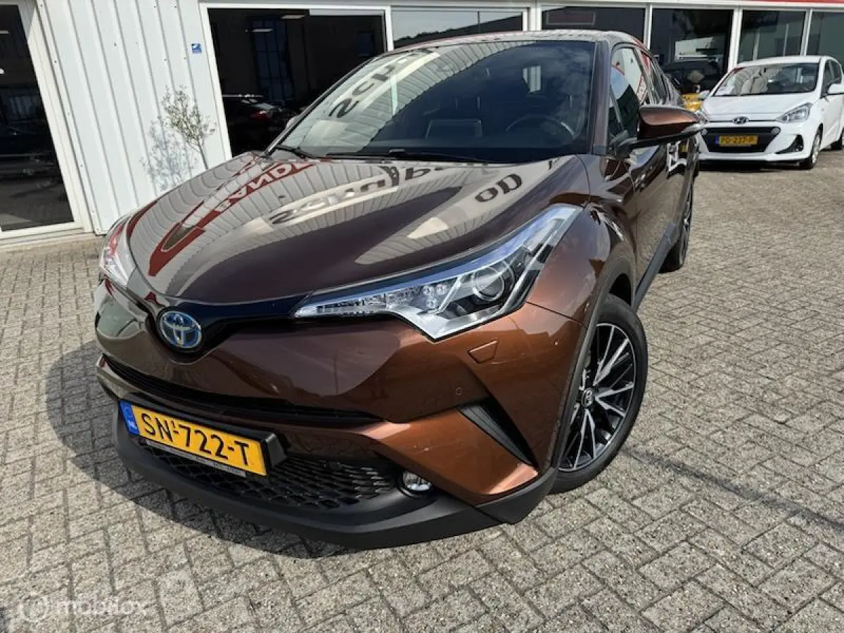 1.8 Hybrid Style