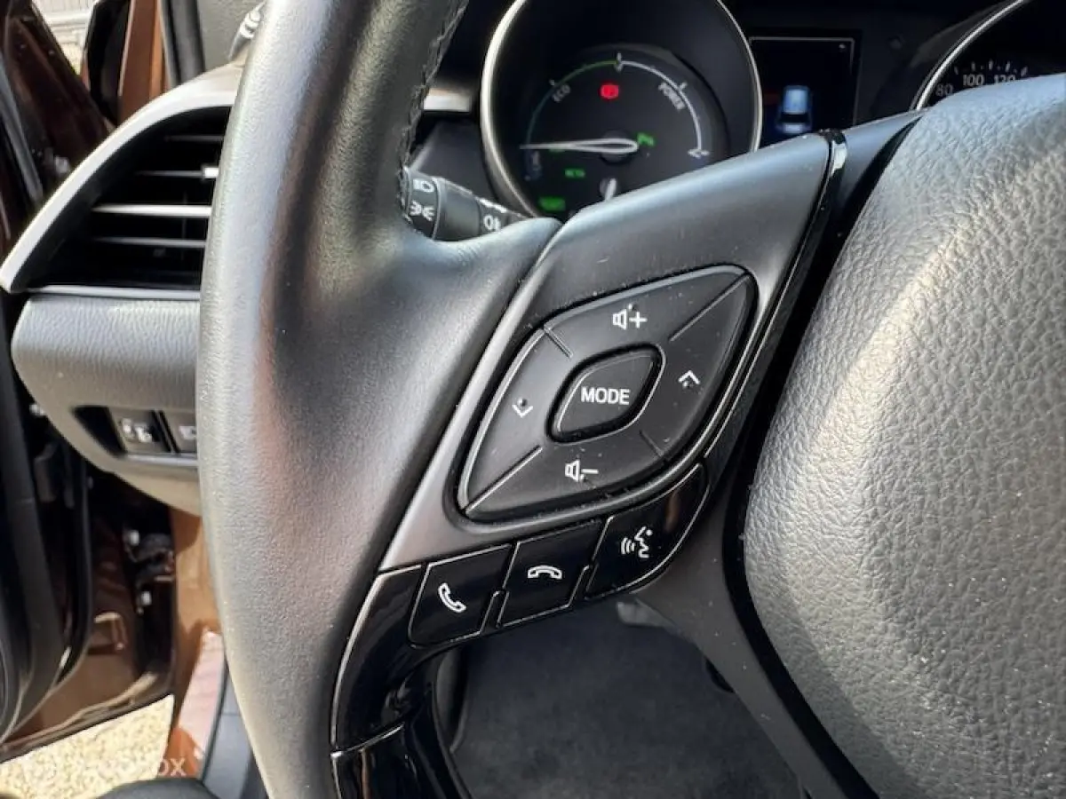 1.8 Hybrid Style