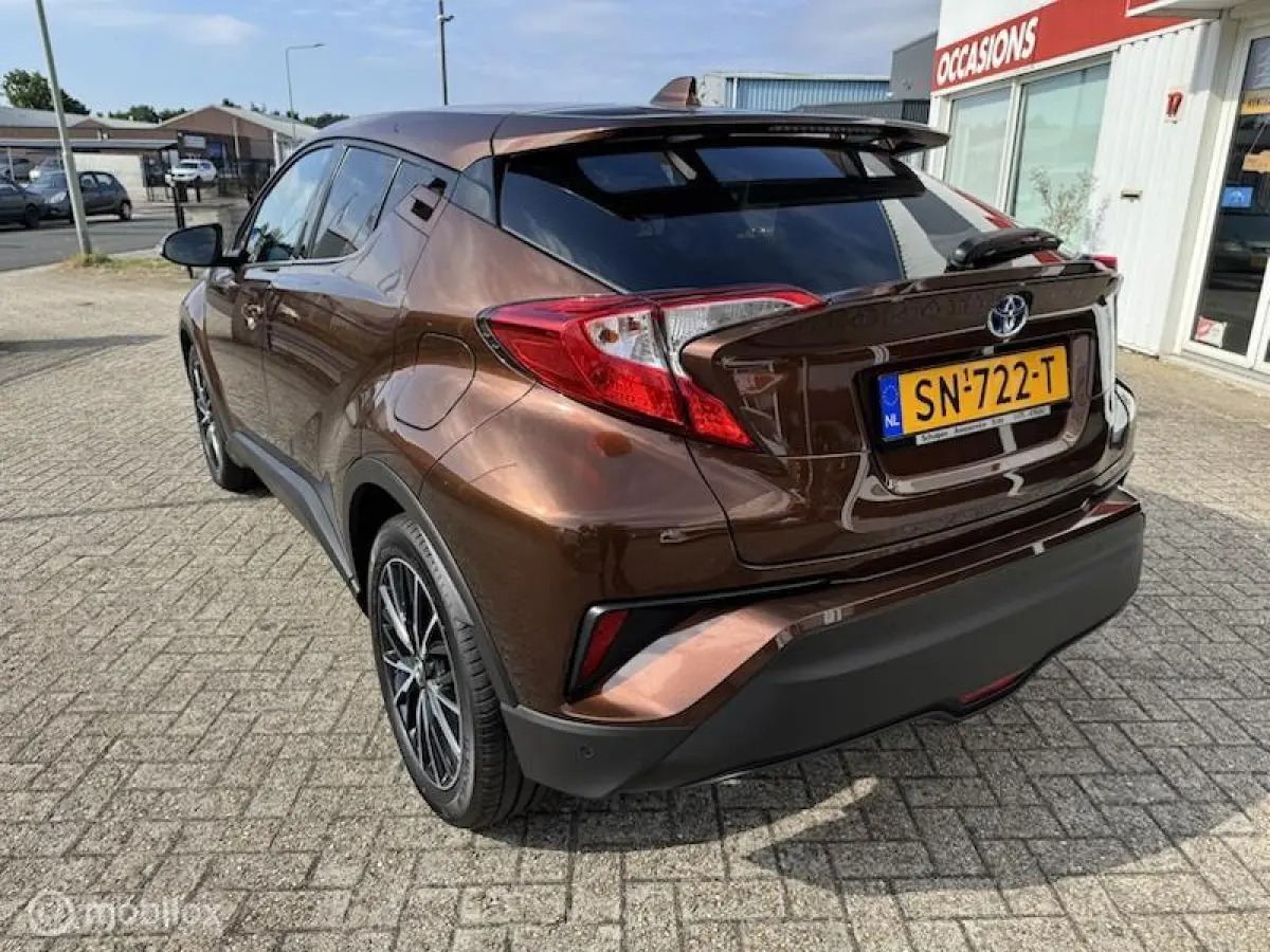 1.8 Hybrid Style