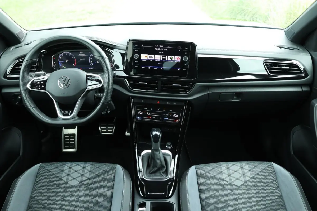 1.5 TSI / 2x R-Line / Black Style / 150PK / DSG / Virtual Cockpit / 18"!