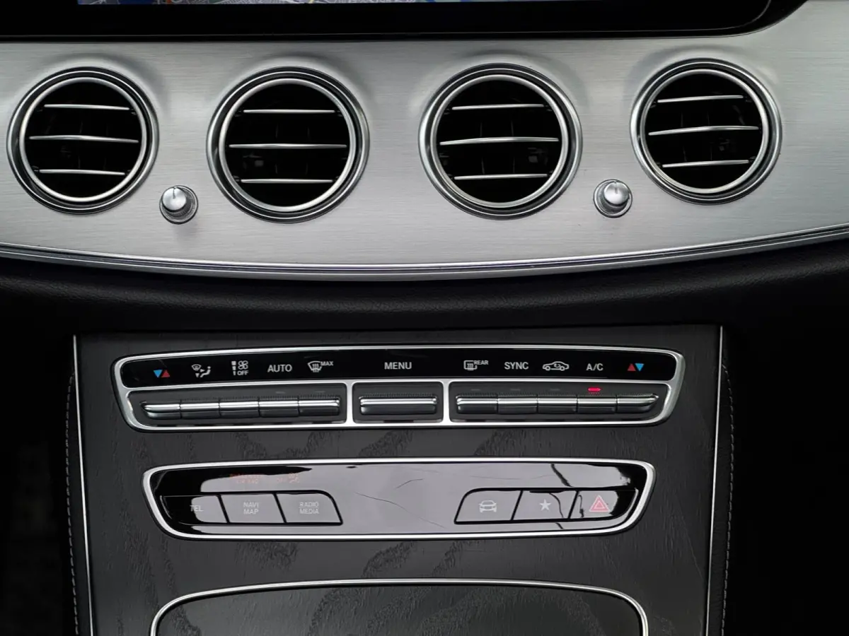 AMG Pano Burmester Drive Pilot Memory Sfeerverlichting Dodehoeksensor Adaptive cruise Dealerondehrouden