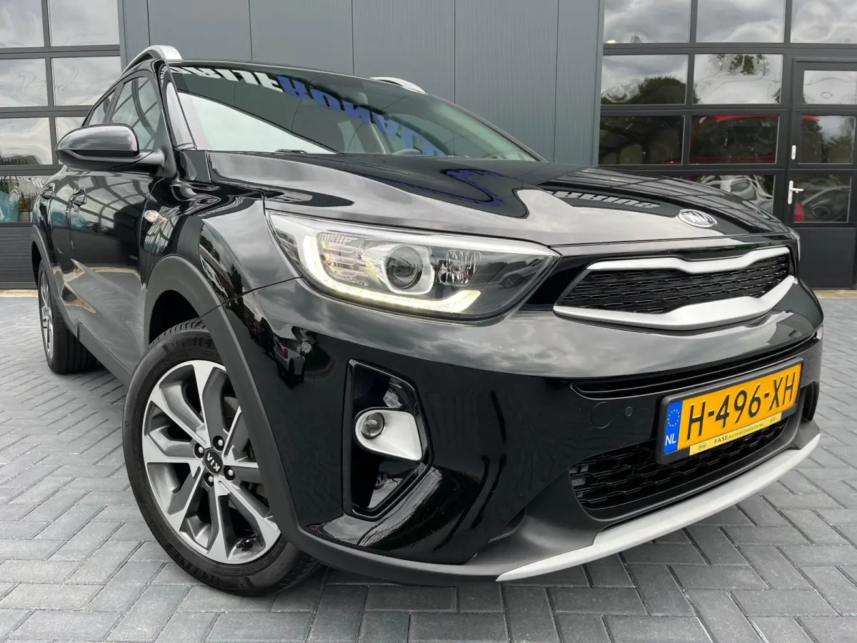 1.0 T-GDi DynamicLine NL.Auto/Navigatie/Camera/Cruise/Climatronic/17Inch/1Ste Eigenaar/Dealer onderhouden