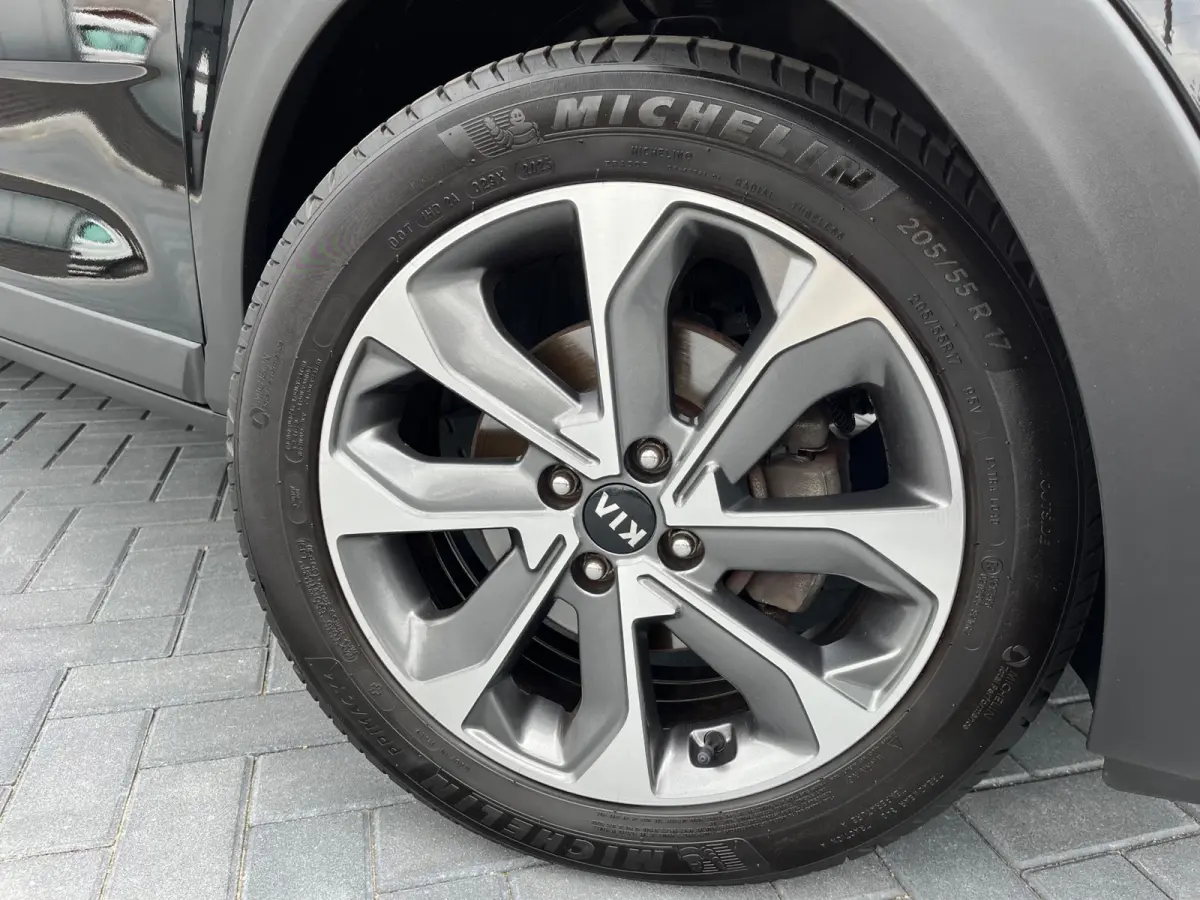 1.0 T-GDi DynamicLine NL.Auto/Navigatie/Camera/Cruise/Climatronic/17Inch/1Ste Eigenaar/Dealer onderhouden