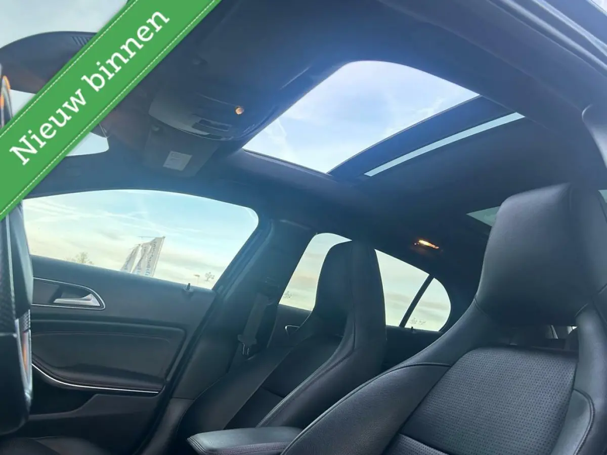 250 AMG/pano/memory/camera/full option!