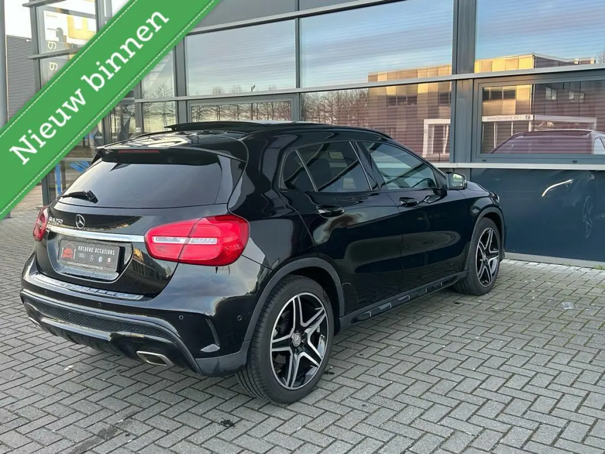 250 AMG/pano/memory/camera/full option!