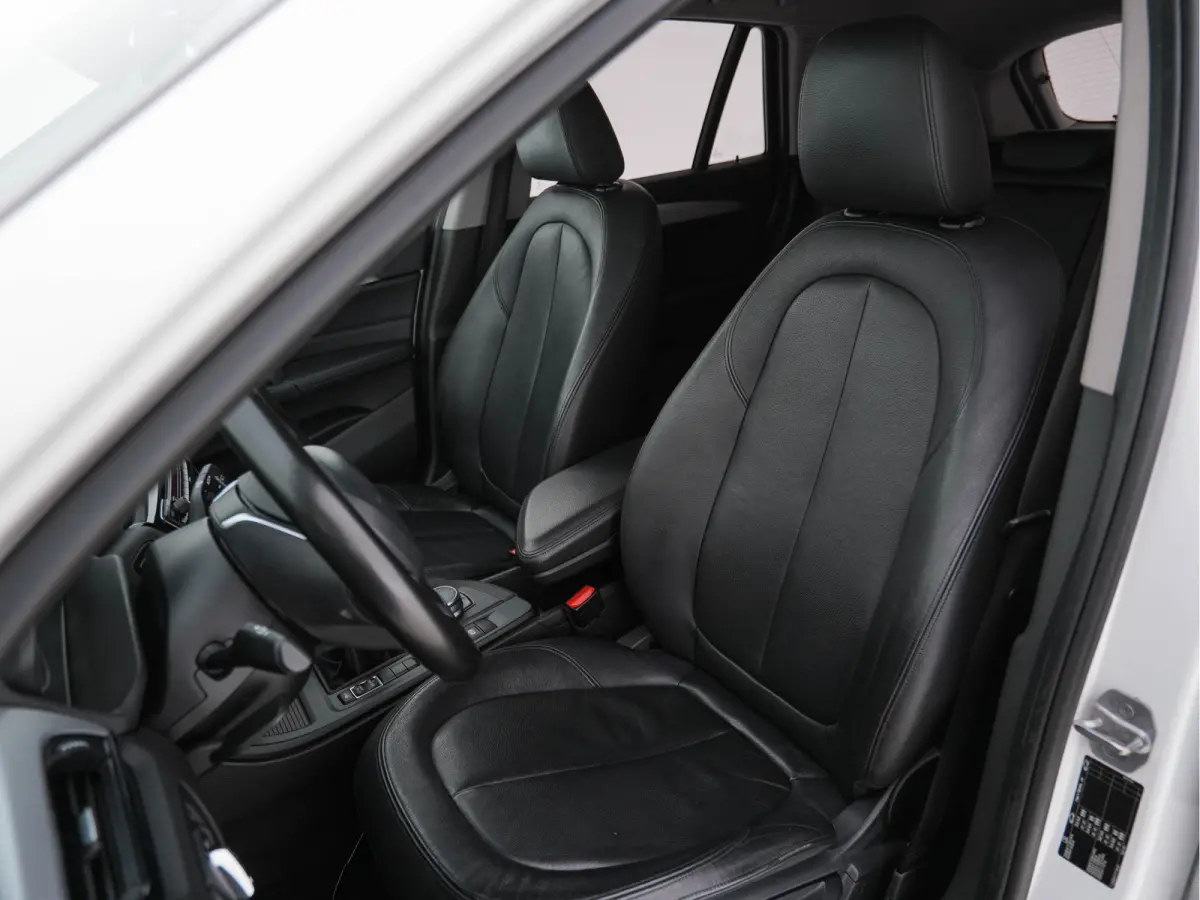 sDrive16d Centennial High Executive *LEATHER | NAVI-FULLMAP | HIFI-SOUND | FULL-LED | HEAD-UP | DAB | PRIVACY-GLASS | ECC | PDC | CRUISE | HEATED-COMFORTSEATS | TOWBAR | KEYLESS | 17"ALU*