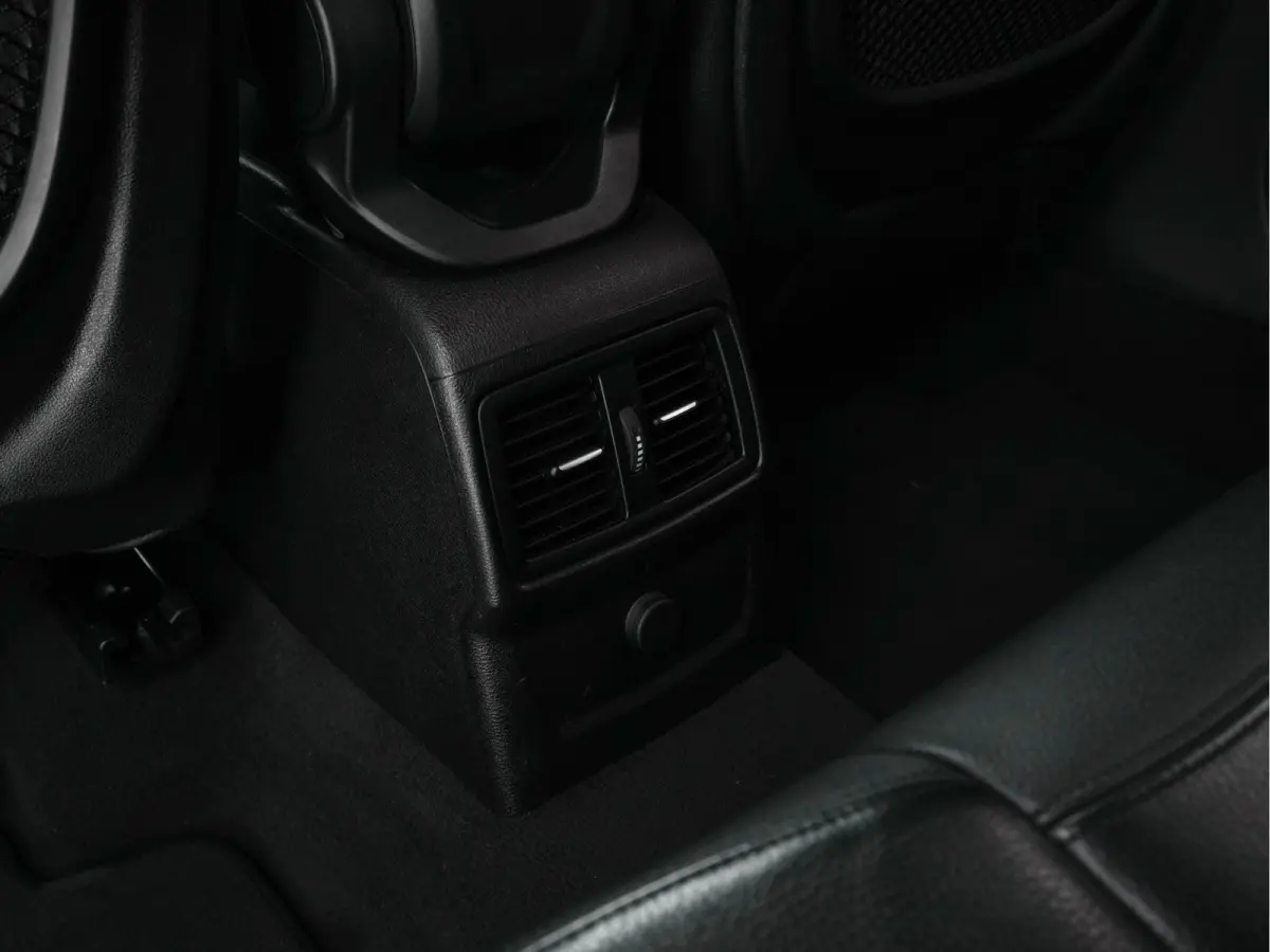 sDrive16d Centennial High Executive *LEATHER | NAVI-FULLMAP | HIFI-SOUND | FULL-LED | HEAD-UP | DAB | PRIVACY-GLASS | ECC | PDC | CRUISE | HEATED-COMFORTSEATS | TOWBAR | KEYLESS | 17"ALU*