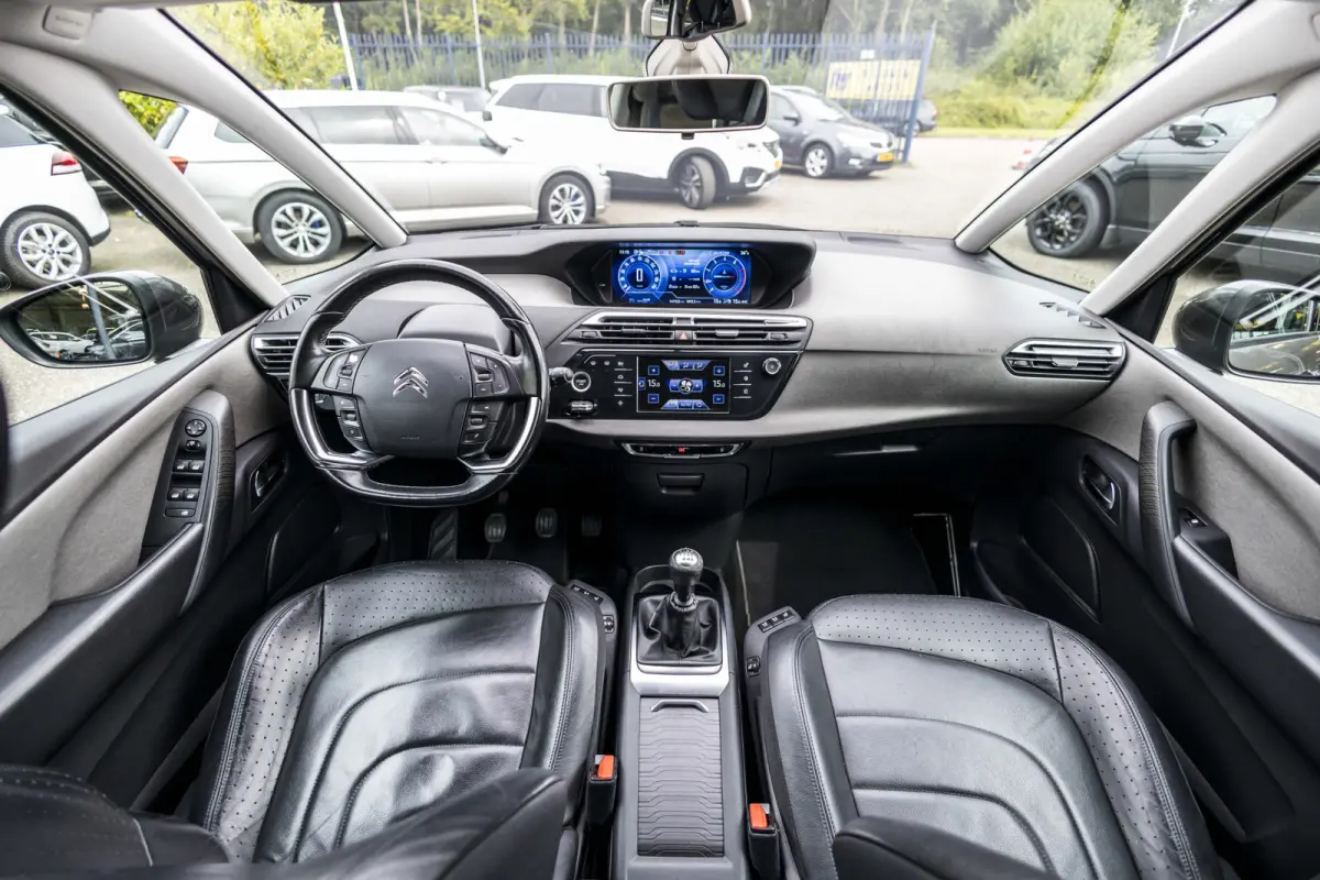 1.2 PureTech Start 5-pers Motorrevisie bij 143.000km