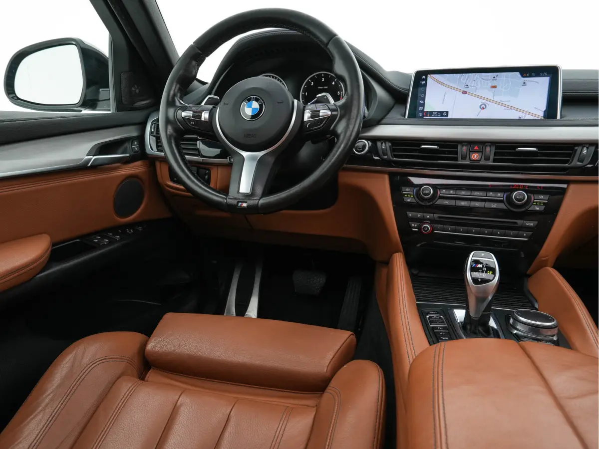 M50d M-Sport-Styling Aut. *PANO | LEATHER | FULL-LED | HARMAN/KARDON-SURROUND | MEMORY-PACK | TOPVIEW | HEAD-UP | NAVI-FULLMAP | SHIFT-PADDLES | CRUISE | HEATED-SPORTSEATS | 20''ALU*