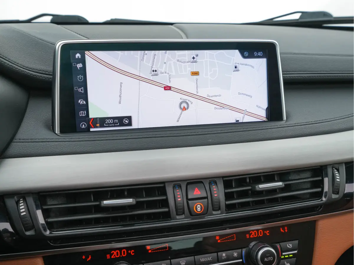 M50d M-Sport-Styling Aut. *PANO | LEATHER | FULL-LED | HARMAN/KARDON-SURROUND | MEMORY-PACK | TOPVIEW | HEAD-UP | NAVI-FULLMAP | SHIFT-PADDLES | CRUISE | HEATED-SPORTSEATS | 20''ALU*