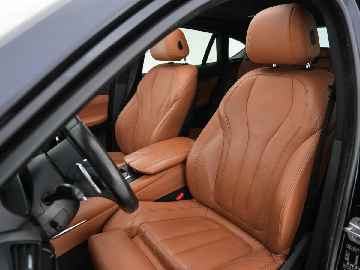 M50d M-Sport-Styling Aut. *PANO | LEATHER | FULL-LED | HARMAN/KARDON-SURROUND | MEMORY-PACK | TOPVIEW | HEAD-UP | NAVI-FULLMAP | SHIFT-PADDLES | CRUISE | HEATED-SPORTSEATS | 20''ALU*