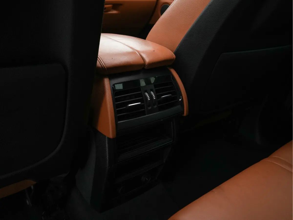 M50d M-Sport-Styling Aut. *PANO | LEATHER | FULL-LED | HARMAN/KARDON-SURROUND | MEMORY-PACK | TOPVIEW | HEAD-UP | NAVI-FULLMAP | SHIFT-PADDLES | CRUISE | HEATED-SPORTSEATS | 20''ALU*