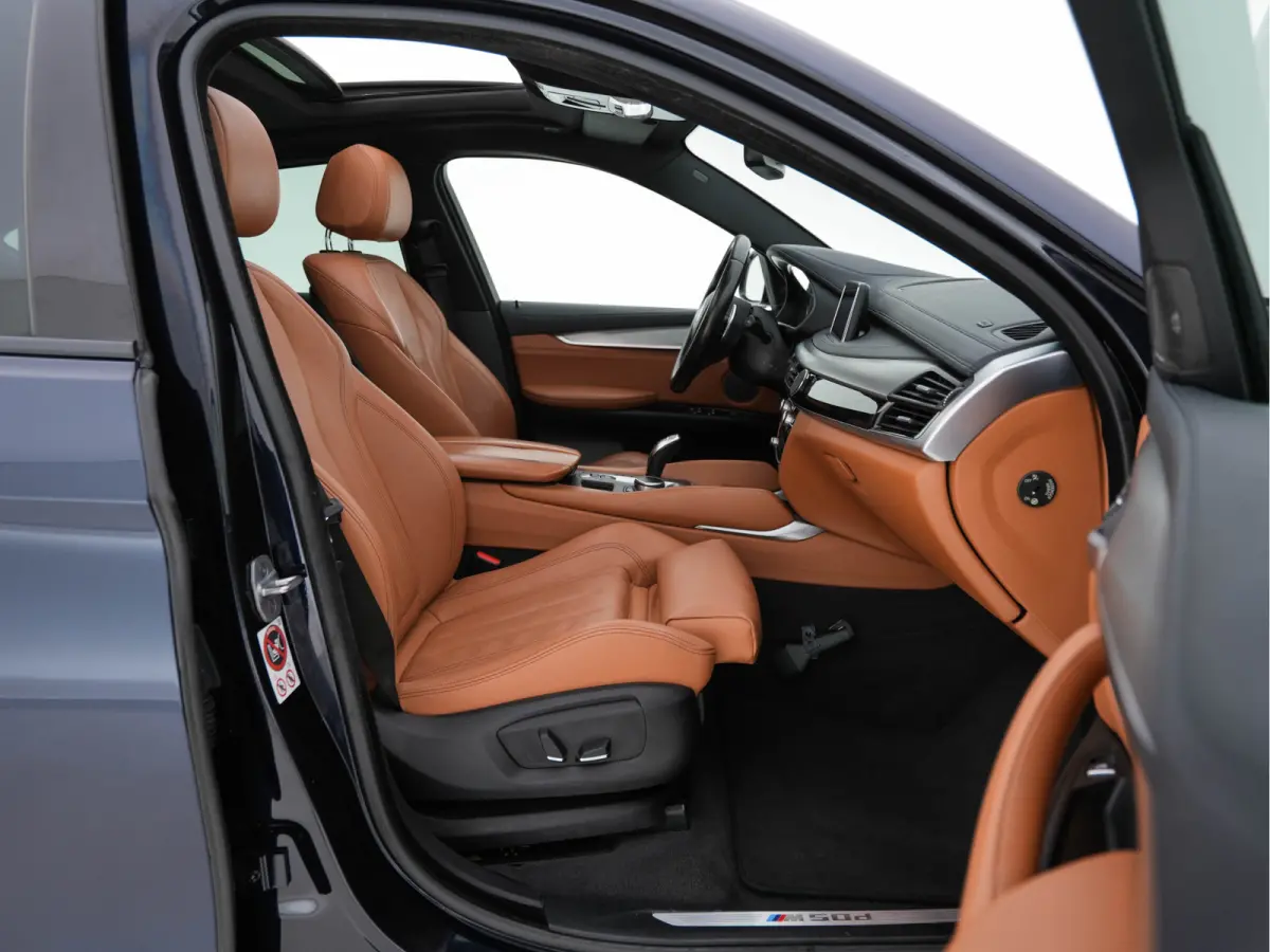 M50d M-Sport-Styling Aut. *PANO | LEATHER | FULL-LED | HARMAN/KARDON-SURROUND | MEMORY-PACK | TOPVIEW | HEAD-UP | NAVI-FULLMAP | SHIFT-PADDLES | CRUISE | HEATED-SPORTSEATS | 20''ALU*
