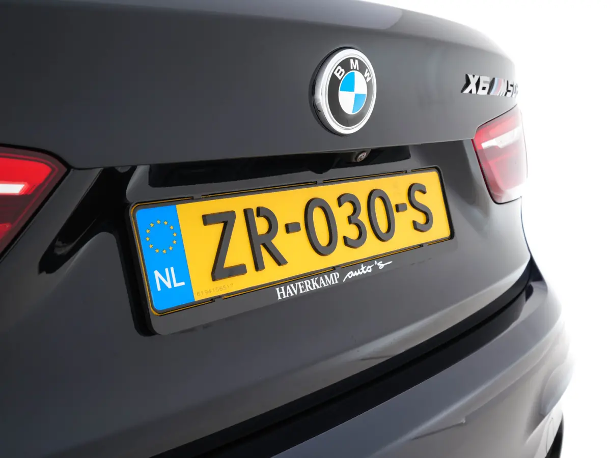 M50d M-Sport-Styling Aut. *PANO | LEATHER | FULL-LED | HARMAN/KARDON-SURROUND | MEMORY-PACK | TOPVIEW | HEAD-UP | NAVI-FULLMAP | SHIFT-PADDLES | CRUISE | HEATED-SPORTSEATS | 20''ALU*