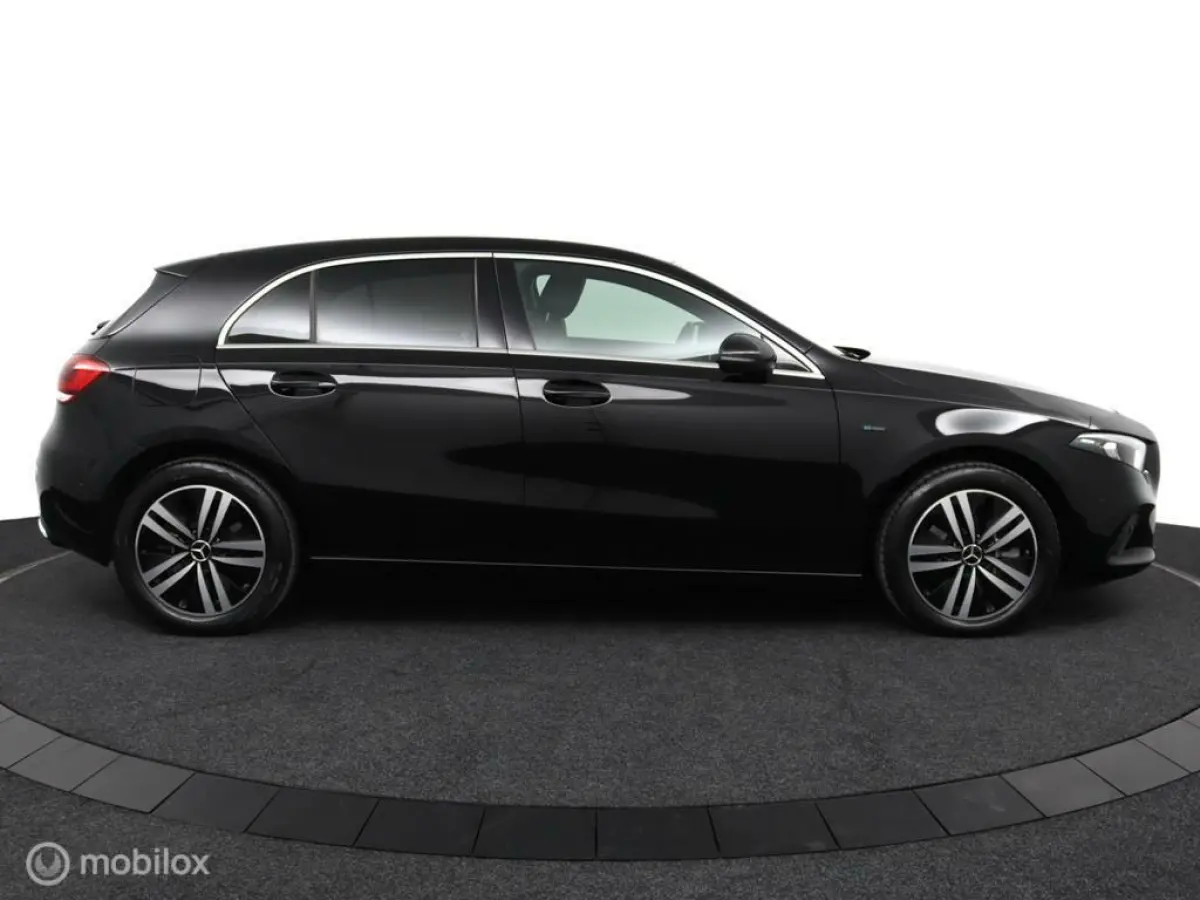 250e 218pk Plug in Hybride NL Auto | 95,1% SOH | widescreen | Sfeerverlichting | Leder | 360 Camera | Vol Opties | NL Auto | DEALER-STAAT