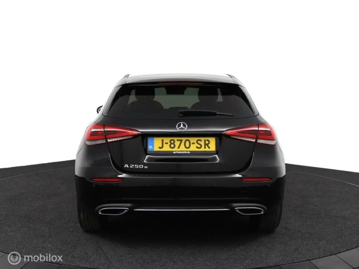 250e 218pk Plug in Hybride NL Auto | 95,1% SOH | widescreen | Sfeerverlichting | Leder | 360 Camera | Vol Opties | NL Auto | DEALER-STAAT