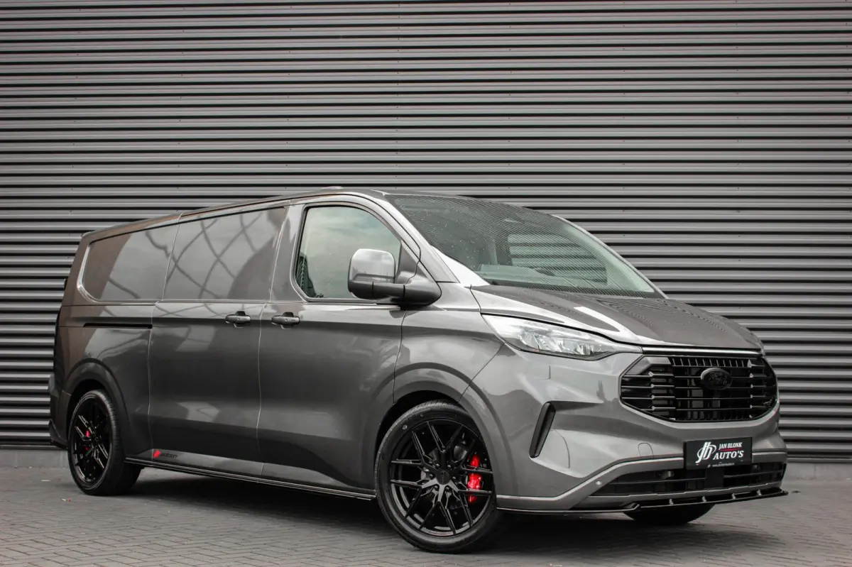 320 2.0 TDCI L2H1 Limited 170PK JB- EDITION / DRIVER ASSISTANCE PACK / 3- ZITS / MY2024 / CAMERA / ADAP.CRUISE