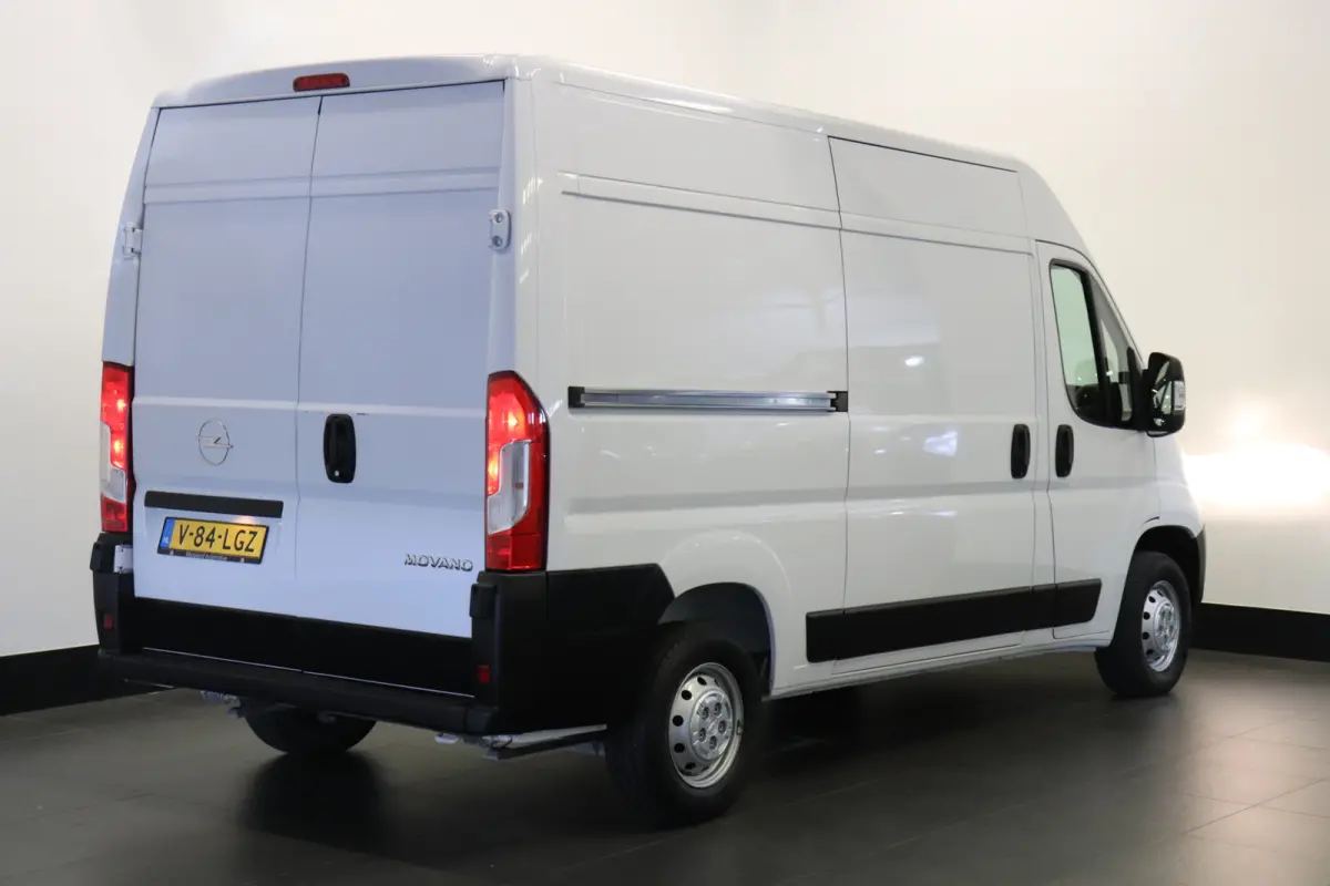 2.2D 120PK L2H2 EURO 6 - Airco - Cruise - PDC - € 17.950,- Excl.