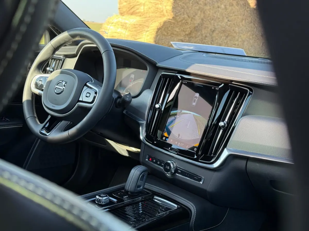 2.0 T8 AWD R-Design|Facelift|H+K|Luchtvering|Pano|360