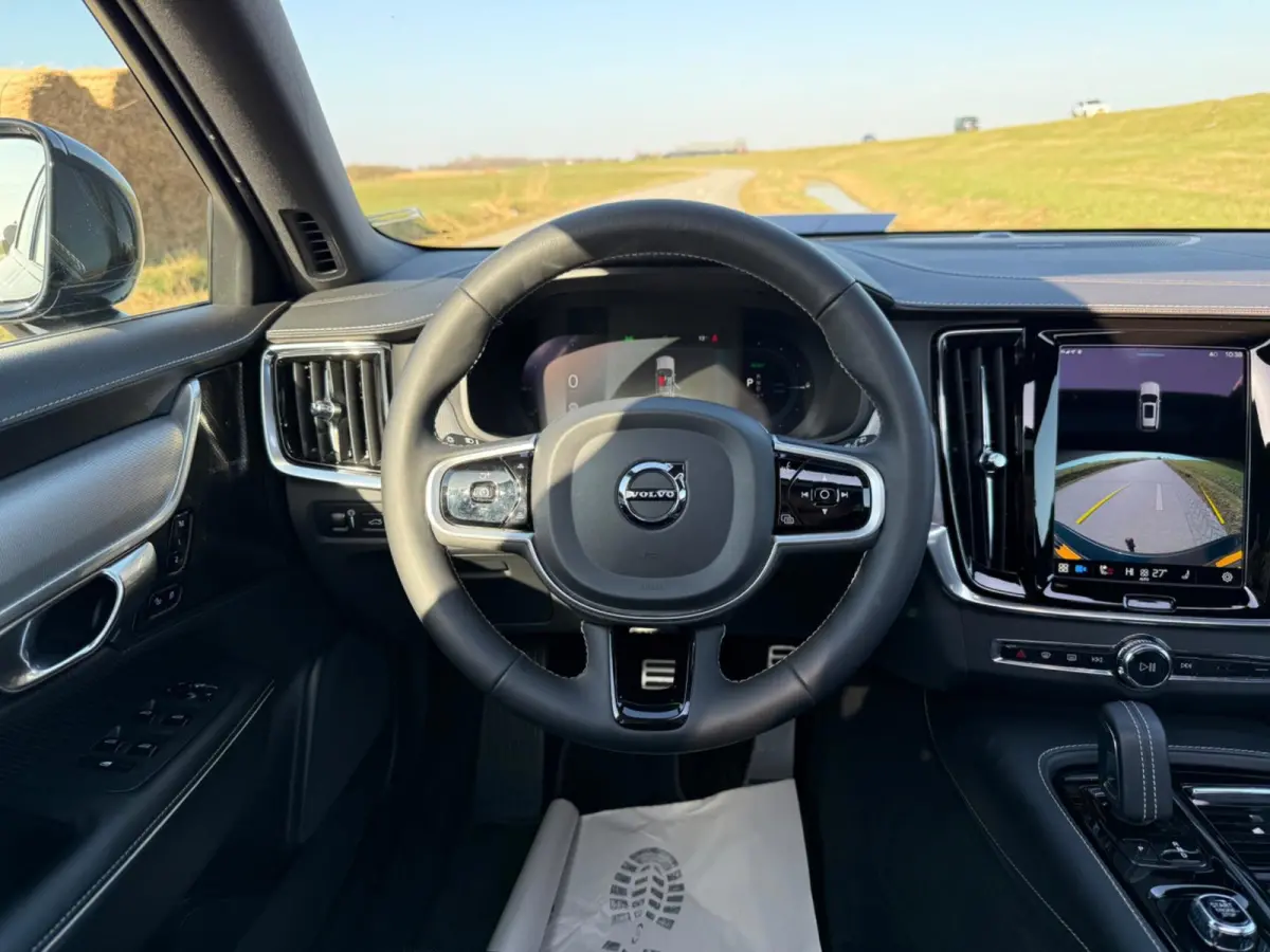2.0 T8 AWD R-Design|Facelift|H+K|Luchtvering|Pano|360
