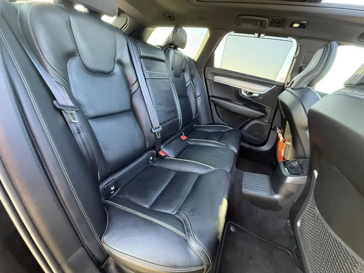 2.0 T8 AWD R-Design|Facelift|H+K|Luchtvering|Pano|360