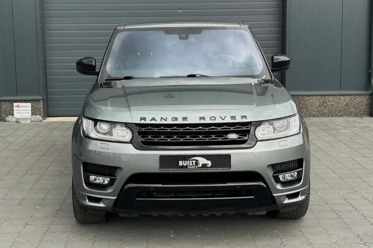 4.4 SDV8 Autobiography Dynamic 21" PANO REAR SEAT ENTERTAINMENT