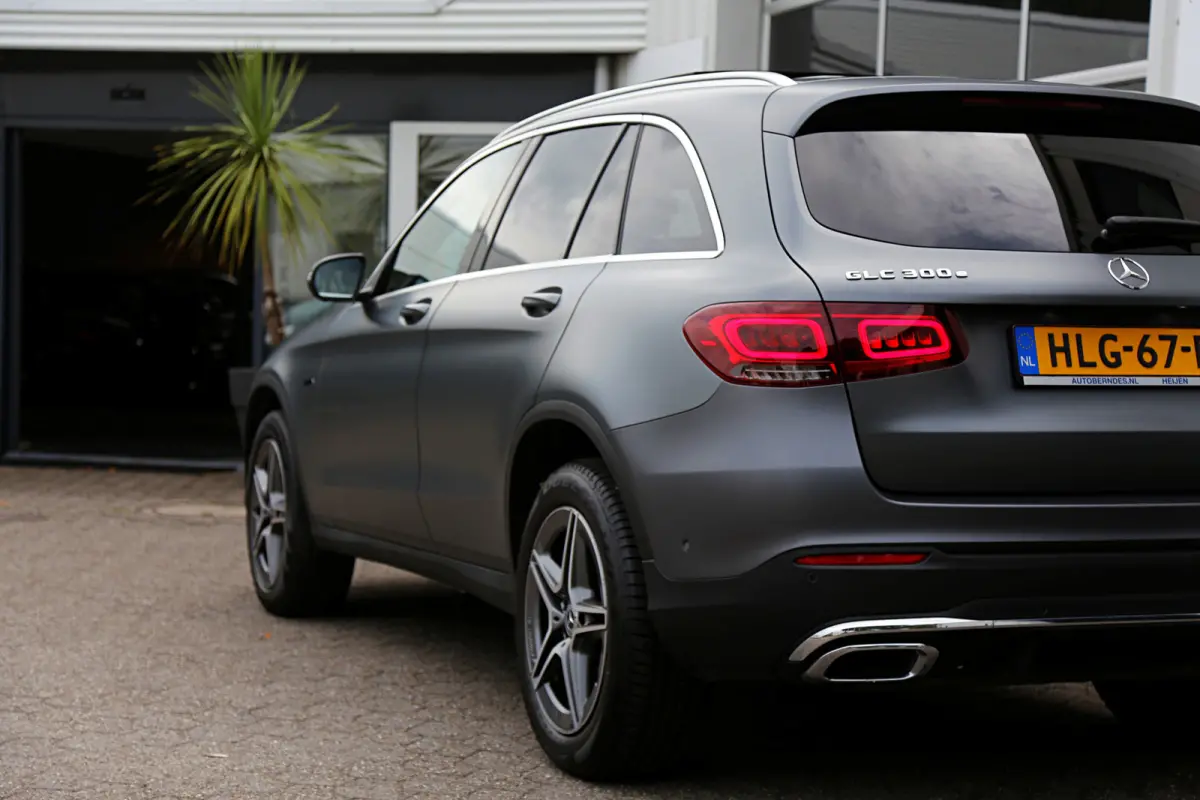 320PK PHEV Plug in 4MATIC AMG*1ste Eig*BTW*Perfect Onderh.*Manufaktur Magno!/Pano/Elek. Trekhaak/ACC/HUD/Memorie/360/DAB/Dodehoek/Elek. Klep/LED/Parkeersens.V+A/19 inch LM*