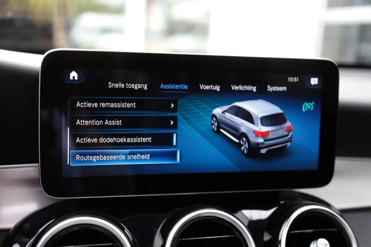320PK PHEV Plug in 4MATIC AMG*1ste Eig*BTW*Perfect Onderh.*Manufaktur Magno!/Pano/Elek. Trekhaak/ACC/HUD/Memorie/360/DAB/Dodehoek/Elek. Klep/LED/Parkeersens.V+A/19 inch LM*
