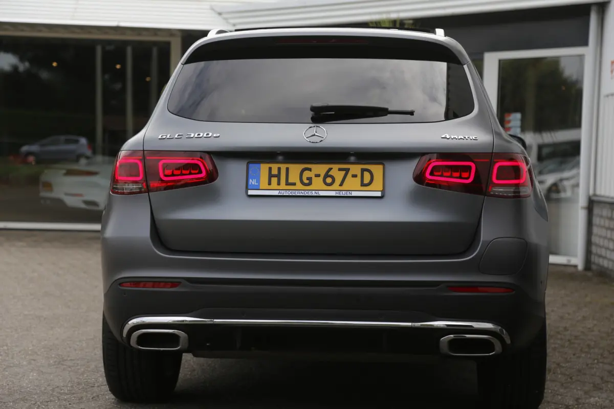 320PK PHEV Plug in 4MATIC AMG*1ste Eig*BTW*Perfect Onderh.*Manufaktur Magno!/Pano/Elek. Trekhaak/ACC/HUD/Memorie/360/DAB/Dodehoek/Elek. Klep/LED/Parkeersens.V+A/19 inch LM*