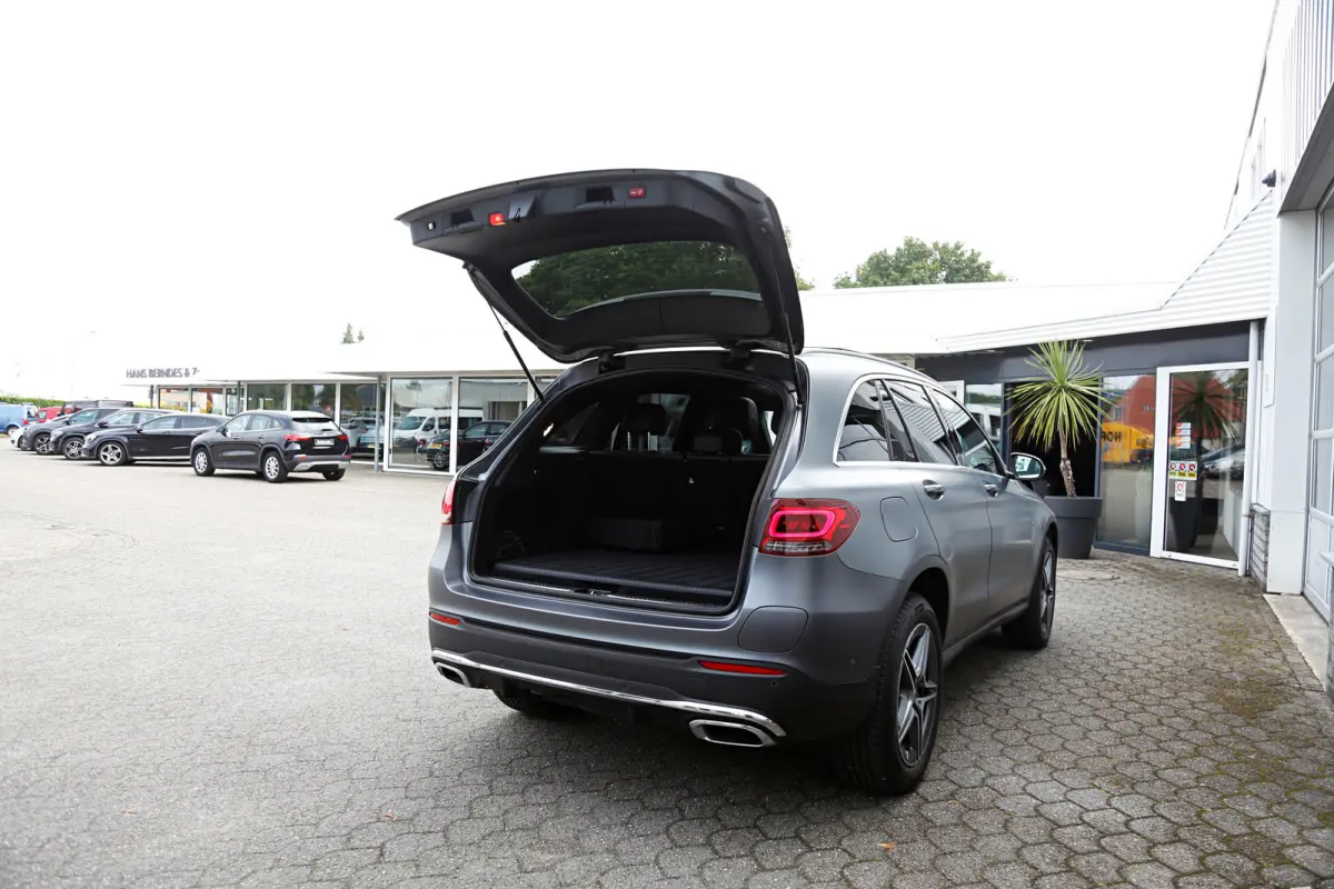 320PK PHEV Plug in 4MATIC AMG*1ste Eig*BTW*Perfect Onderh.*Manufaktur Magno!/Pano/Elek. Trekhaak/ACC/HUD/Memorie/360/DAB/Dodehoek/Elek. Klep/LED/Parkeersens.V+A/19 inch LM*