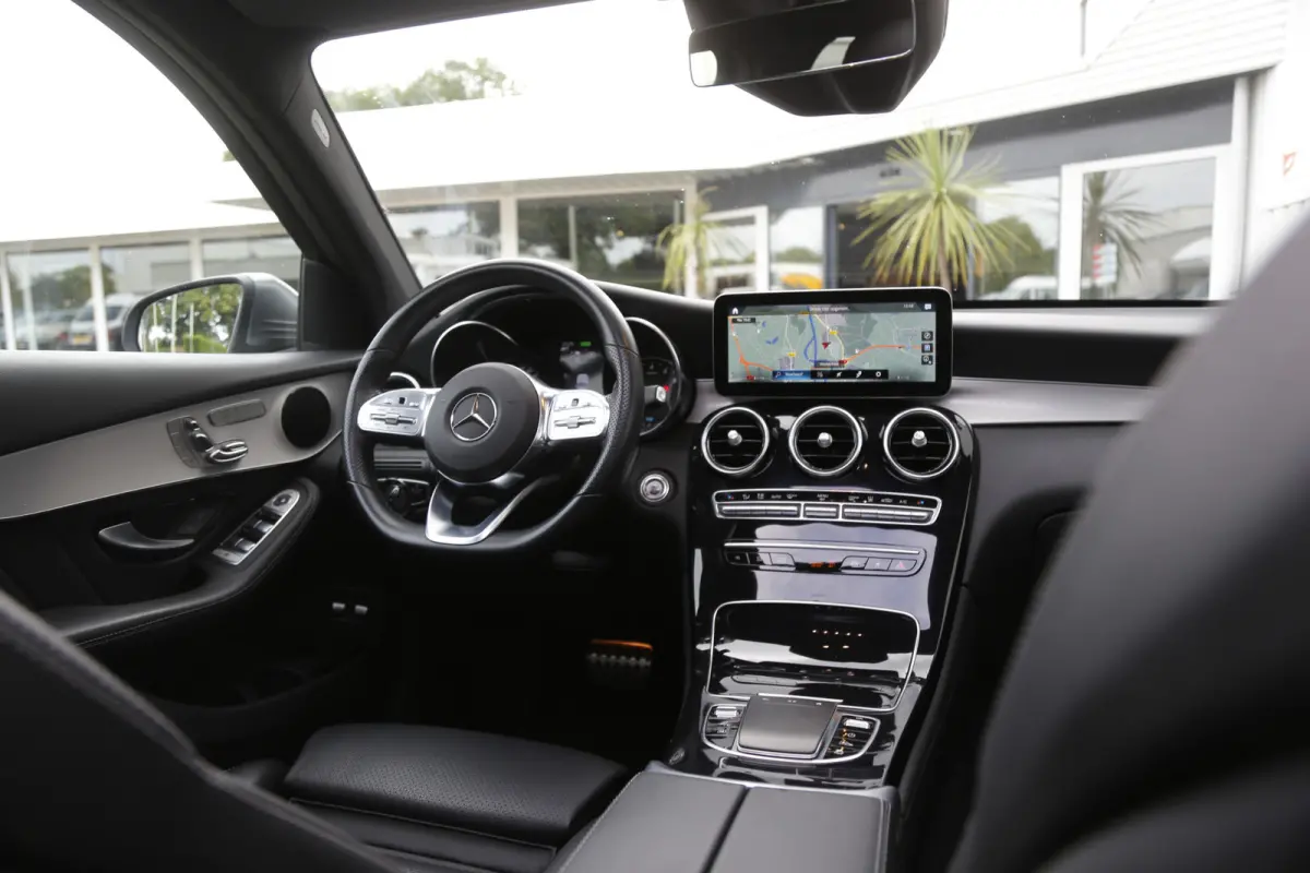 320PK PHEV Plug in 4MATIC AMG*1ste Eig*BTW*Perfect Onderh.*Manufaktur Magno!/Pano/Elek. Trekhaak/ACC/HUD/Memorie/360/DAB/Dodehoek/Elek. Klep/LED/Parkeersens.V+A/19 inch LM*